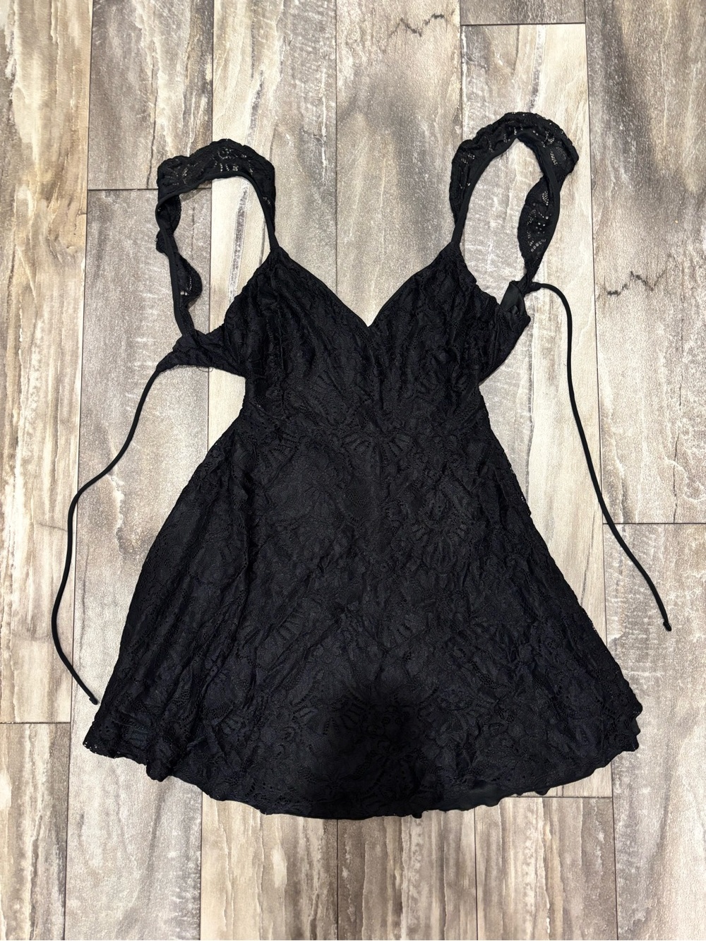 Lulus Short Lace Babydoll Cocktail Lace Should Strap Dress Black Sz S